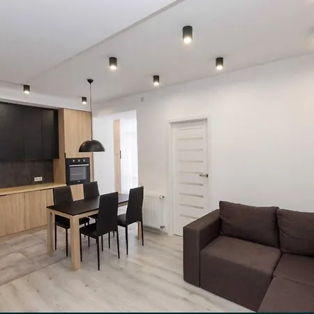 White Apartment Melnyka10 Iwano-Frankiwsk Zewnętrze zdjęcie