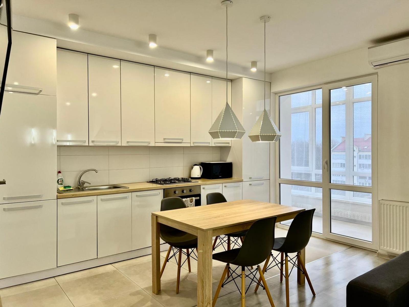 Apartment White Melnyka10 Ivano-Frankivsk