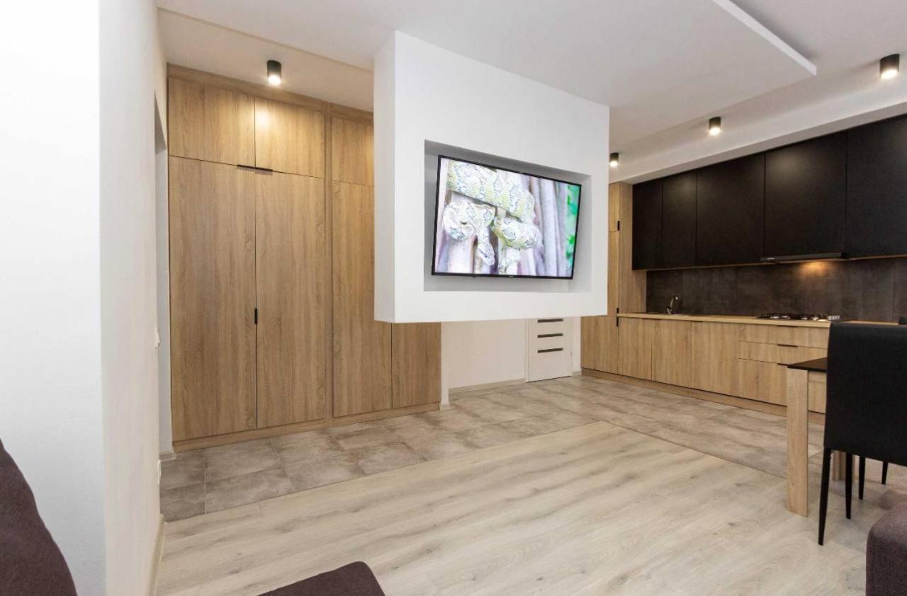 White Melnyka10 * Iwano-Frankiwsk